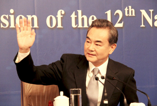 王毅3.jpg