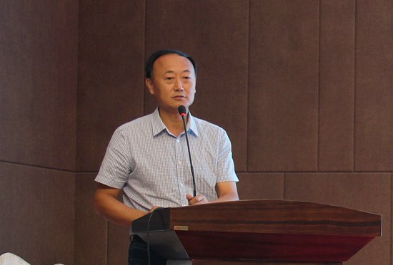 辽宁省农科院蔬菜研究所所长张伟春.JPG