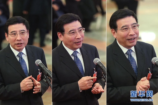 工信部部长苗圩在第二场“部长通道”接受采访.jpg 工信部部长苗圩在第二场“部长通道”接受采访.jpg