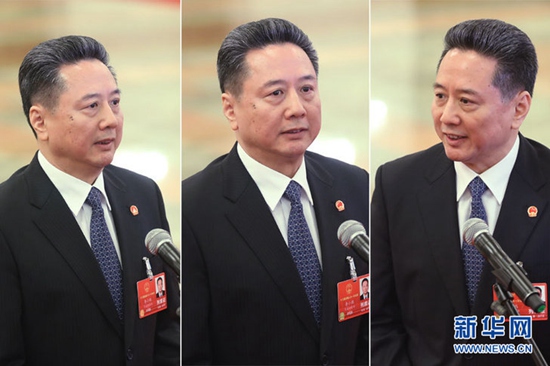 交通运输部部长李小鹏在第二场“部长通道”接受采访 .jpg 交通运输部部长李小鹏在第二场“部长通道”接受采访 .jpg