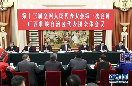 3月6日，中共中央政治局常委、国务院总理李克强参加十三届全国人大一次会议广西代表团的审议。 新华社记者 丁海涛 摄.jpg