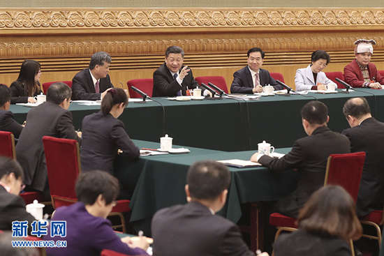 3月7日，中共中央总书记、国家主席、中央军委主席习近平参加十三届全国人大一次会议广东代表团的审议。 新华社发（盛佳鹏 摄）.jpg