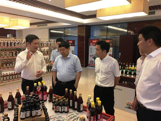 陈坚院士调研湖州老恒和酿造有限公司.jpg