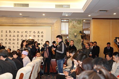 记者提问.JPG