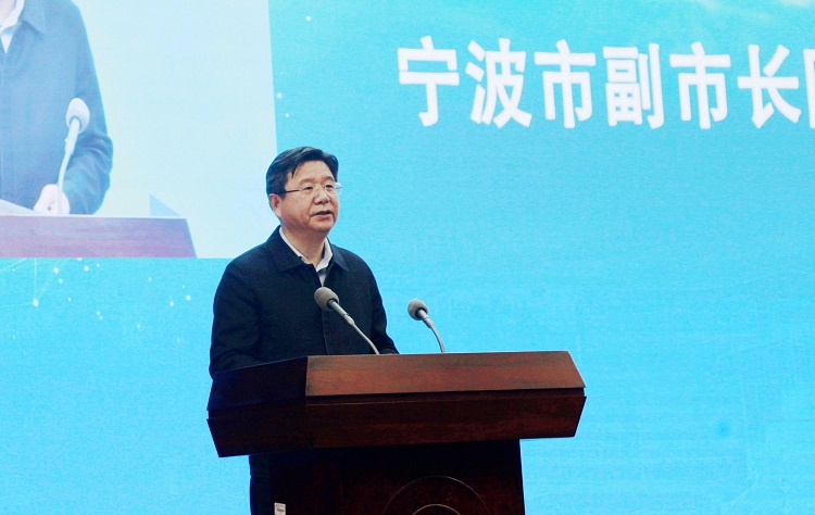 陈炳荣.jpg