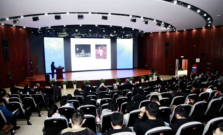 报告会现场.jpg